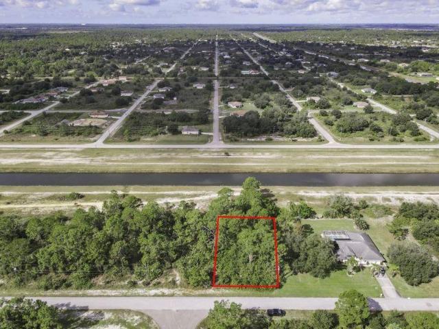 Land for sale in Lehigh Acres, Florida