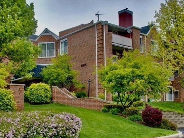 Condo for sale in Elk Grove Village Condo for sale in Elk Grove Village