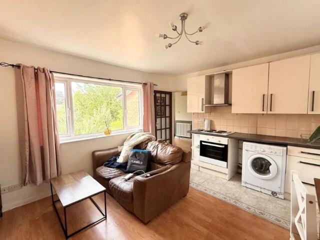 House for rent in Woodthorpe, Elmfield