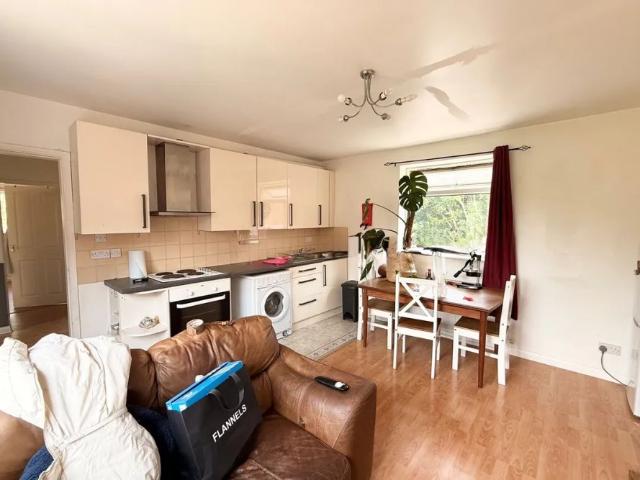 Apartment for rent in Woodthorpe, Elmfield