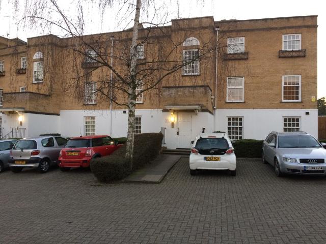 Apartment for rent in Southgate, Greater London