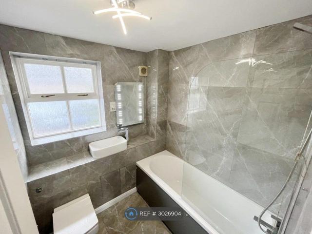 House for rent in London Borough of Enfield, Greater London