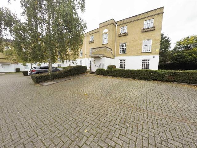Apartment for rent in London Borough of Enfield, Greater London