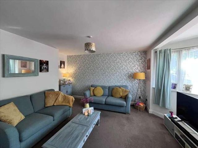 House for rent in Alton Barnes, Essex