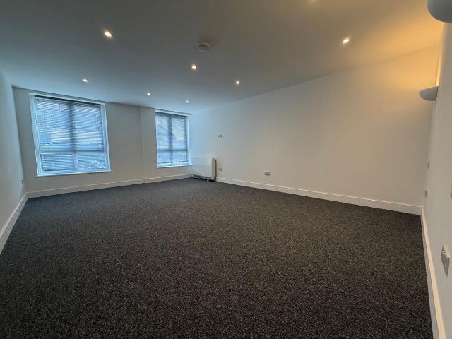 Studio for rent in Eastleigh, Helford