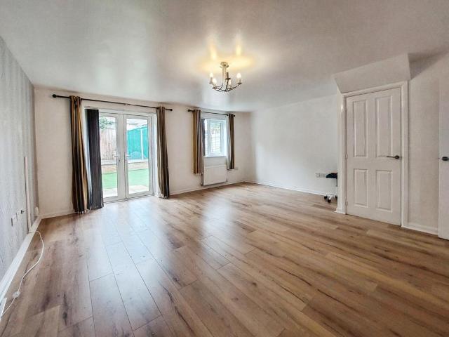 House for rent in Oad Street, Kent