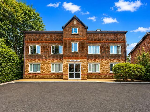 Apartment for rent in Daisy Hill, Lee Bank