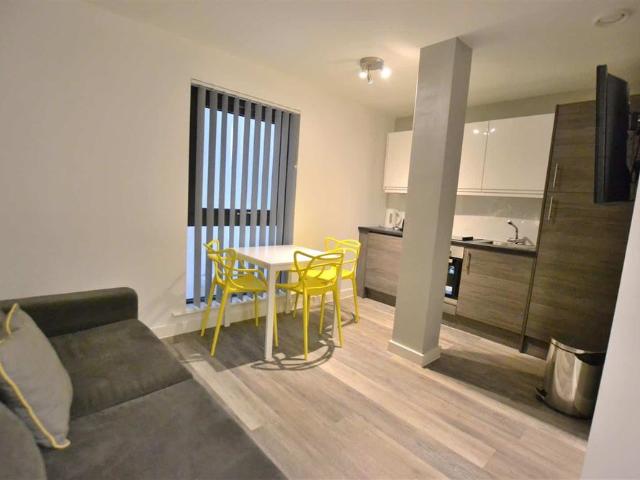 Apartment for rent in City Centre, Calderstones