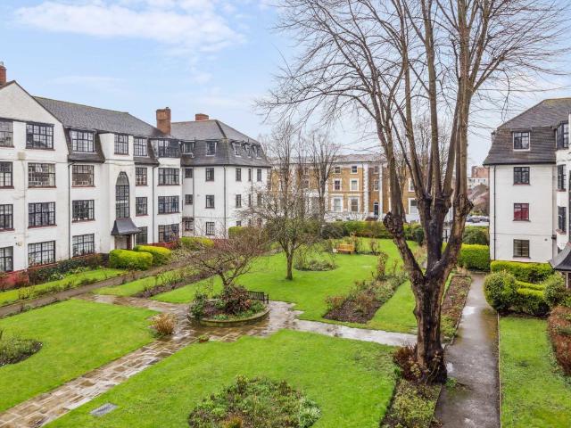 Apartment for rent in Streatham, Greater London