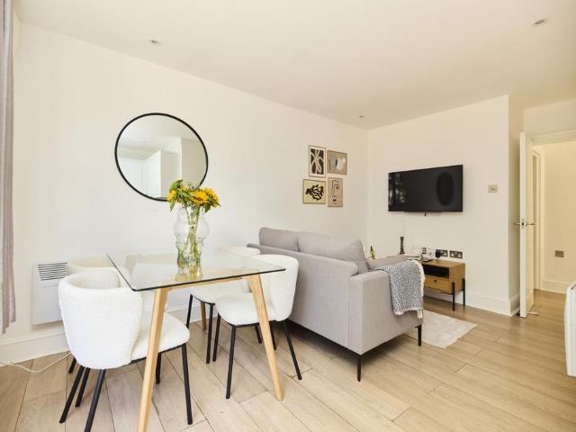 Apartment for rent in London Borough of Lambeth, Greater London