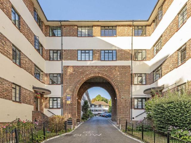 Apartment for rent in London Borough of Lambeth, Greater London