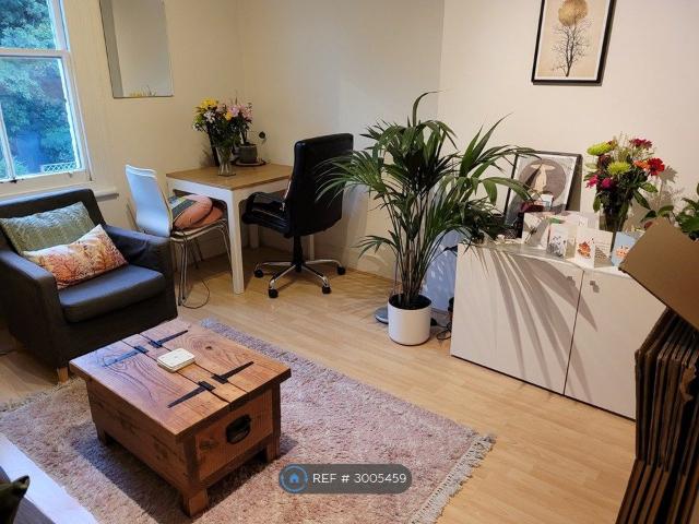 Apartment for rent in West Norwood, Greater London