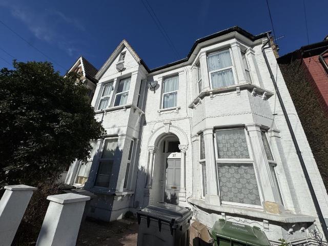 Apartment for rent in London Borough of Lambeth, Greater London