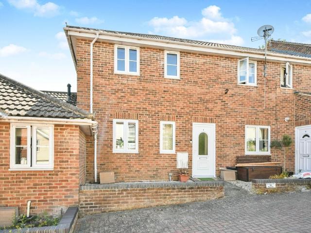 Apartment for rent in Old Town, Swindon