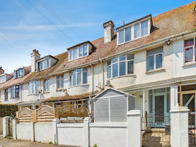 Apartment for rent in Oldway, Livermead