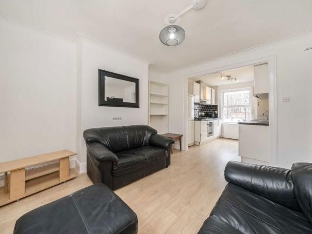 House for rent in Tufnell Park, Greater London