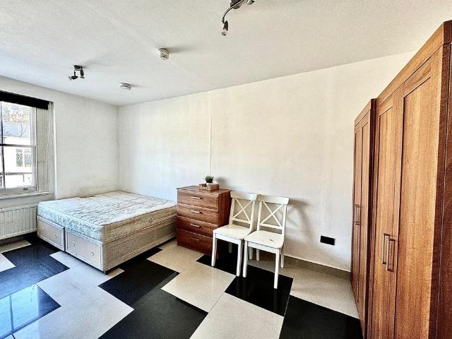 Studio for rent in City of Westminster, Greater London