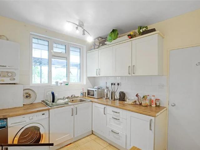 Apartment for rent in Bayswater, Greater London