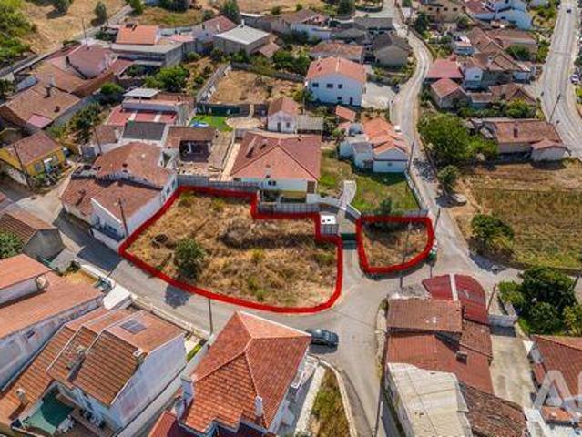 Terreno venda em Parceiros e Azoia, Leiria