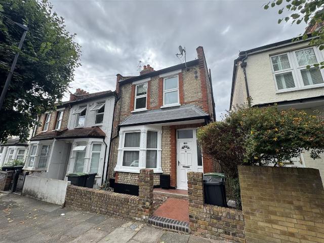 House for rent in Scotch Estate, Greater London