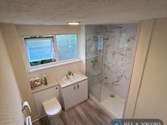 House for rent in Mill Hill, Dover