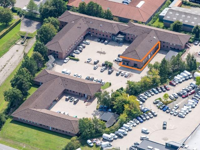 Erhvervsejendom til leje i Hillerød, Brøndby