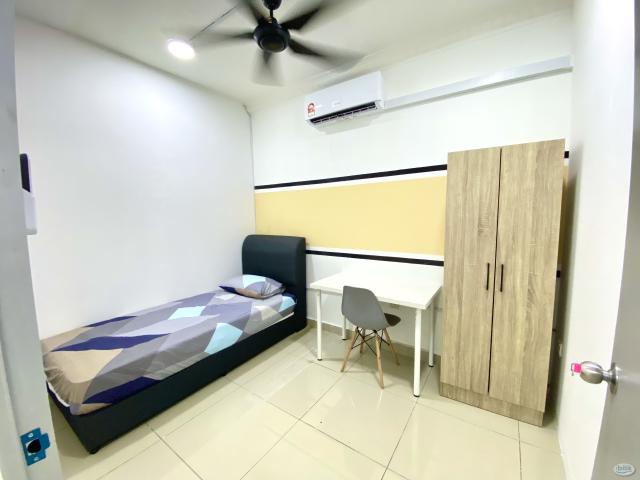 Room for rent in Petaling, Damansara Damai