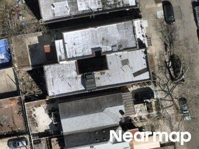 House for sale in The Bronx, Arverne
