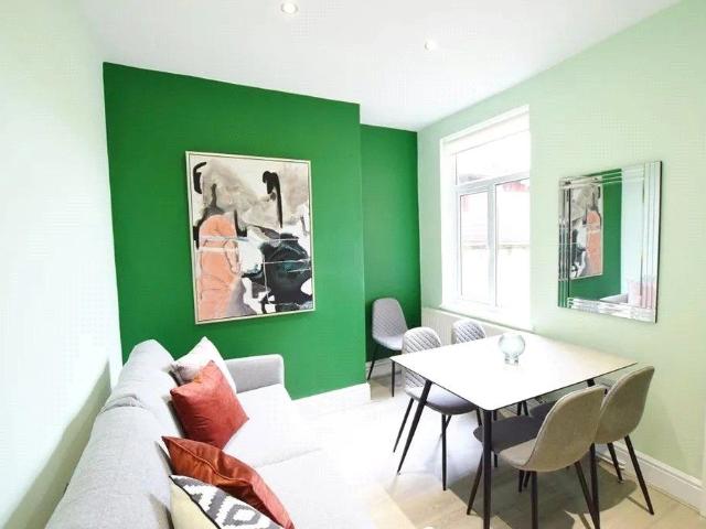 Room for rent in New Normanton, East Midlands