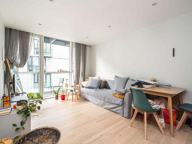 Apartment for rent in St. George in the East, Greater London