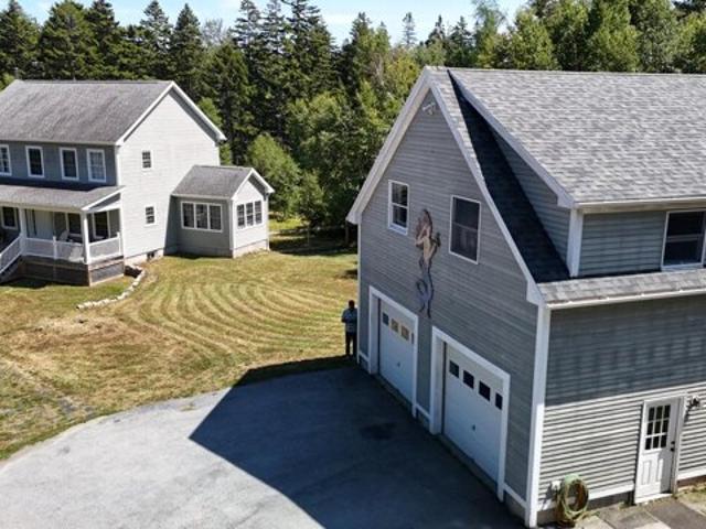 House for sale in Atlantic, Swan's Island