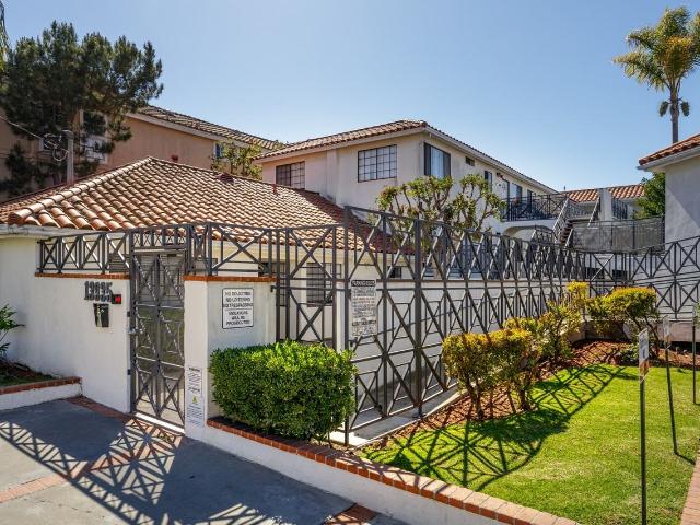 Apartment for rent in Hawthorne, California