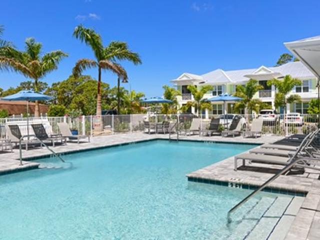Apartment for rent in Englewood