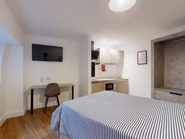 Room for rent in Elmfield, Leicestershire