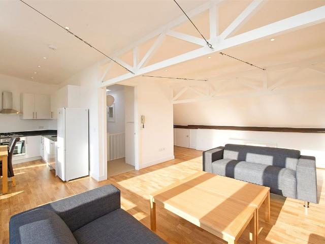 House for rent in London Borough of Hammersmith and Fulham, Greater London