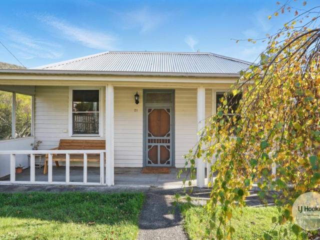 House for sale in Lenah Valley