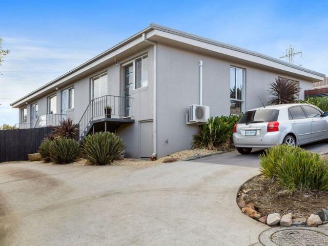 Villa for rent in Lenah Valley, Hobart