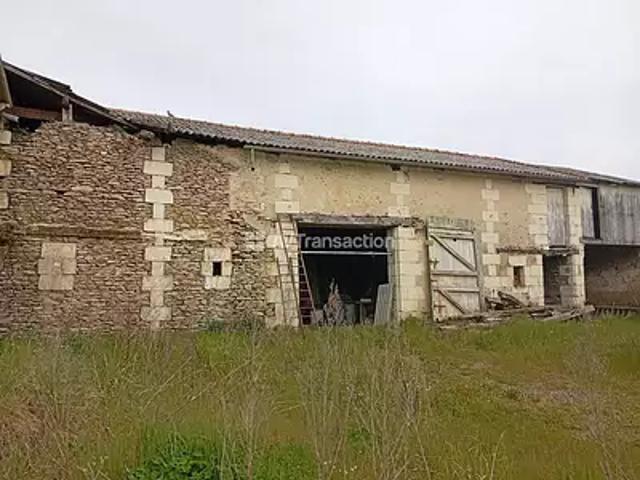 Terrain vente à Châtellerault, Lencloître