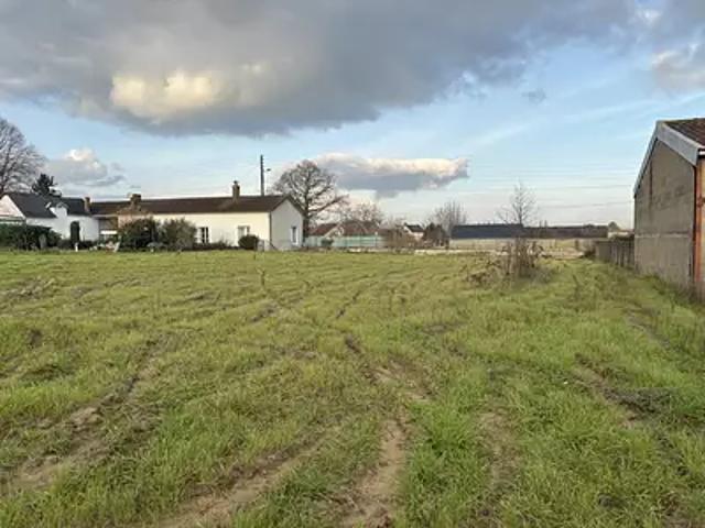 Terrain vente à Châtellerault, Lencloître