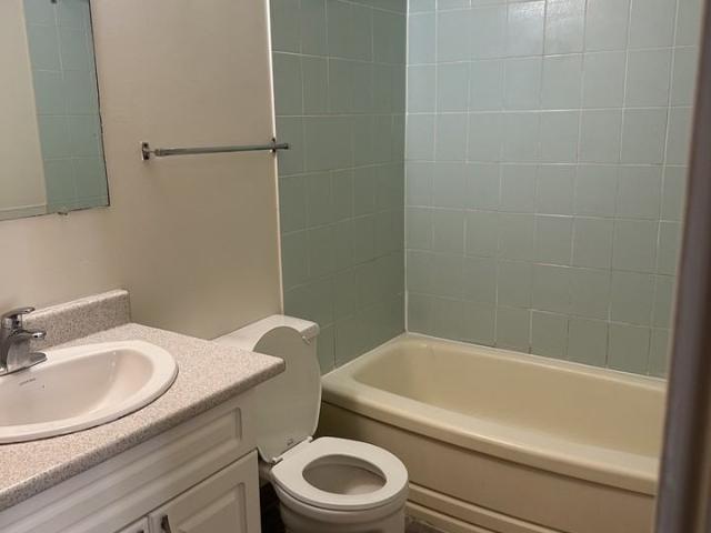 Apartment for rent in Wedgewood, Alberta