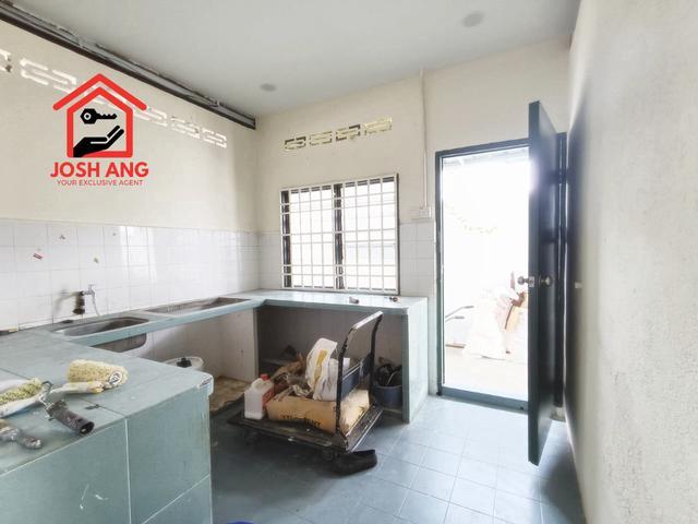 Bungalow for rent in Georgetown, Penang