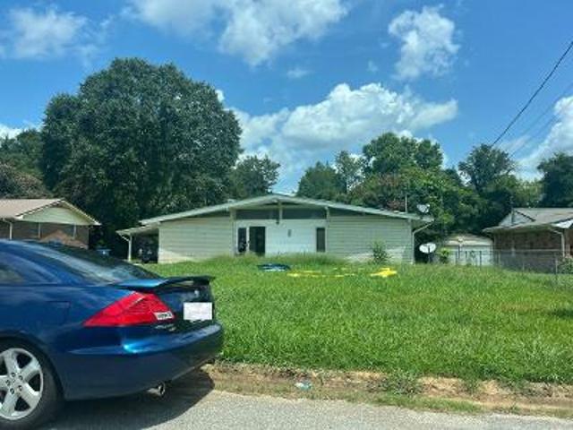 House for sale in Anniston