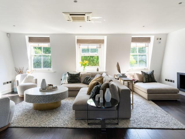 Apartment for rent in Hans Town, Greater London