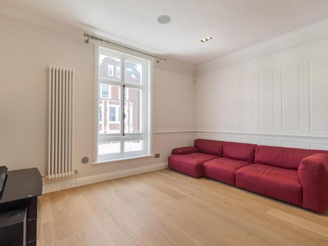 House for rent in Chelsea, Greater London
