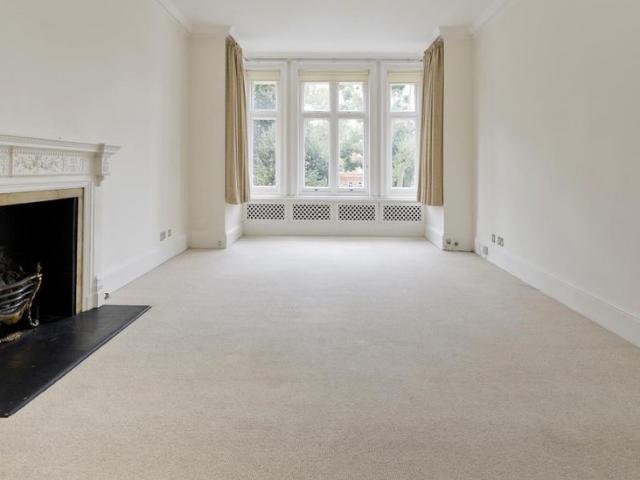 Apartment for rent in Hans Town, Greater London