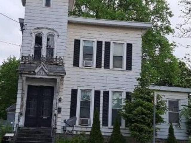 House for sale in Oneida, New York