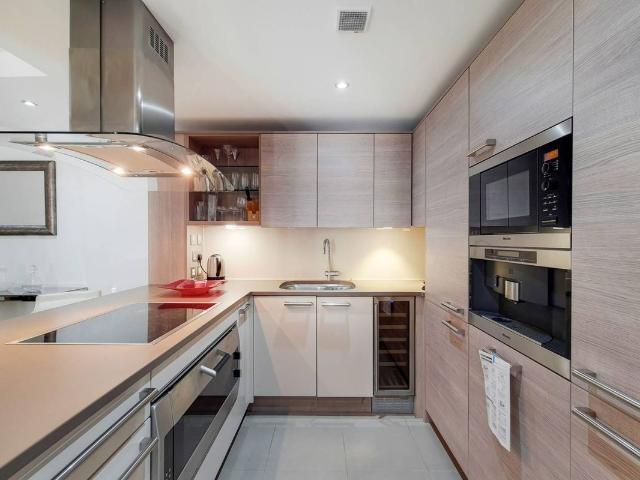 Apartment for rent in Imperial Wharf, Greater London