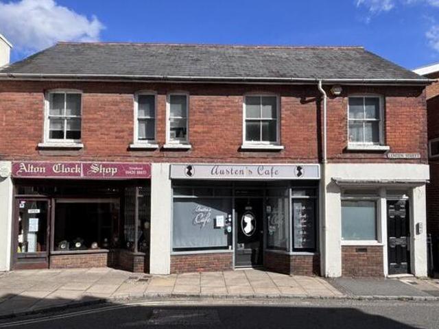 House for sale in Bolton Low Houses, Hampshire