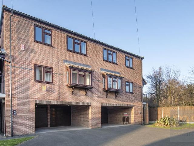 Apartment for rent in Old Lenton, Haddon