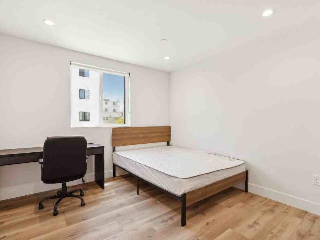 Apartment for rent in Canoga Park, California